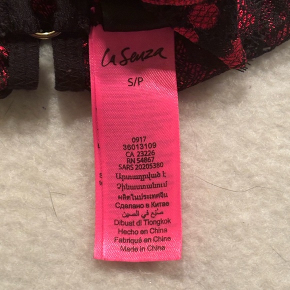 La Senza lace cheeky panty, size Small - Picture 3 of 3